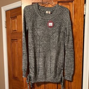 Kohls SO dark gray Heather sweater